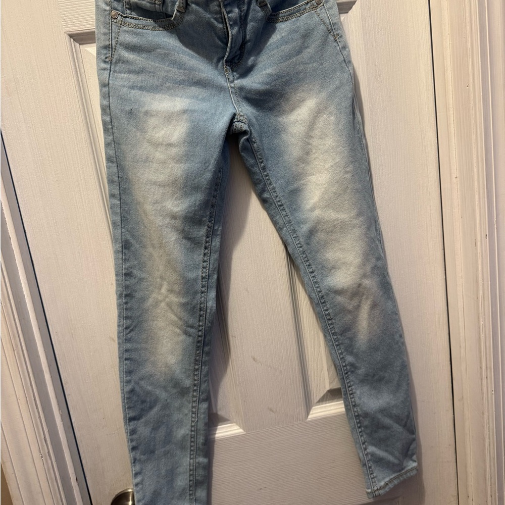 Light Blue Girl's Wallflower Jeans